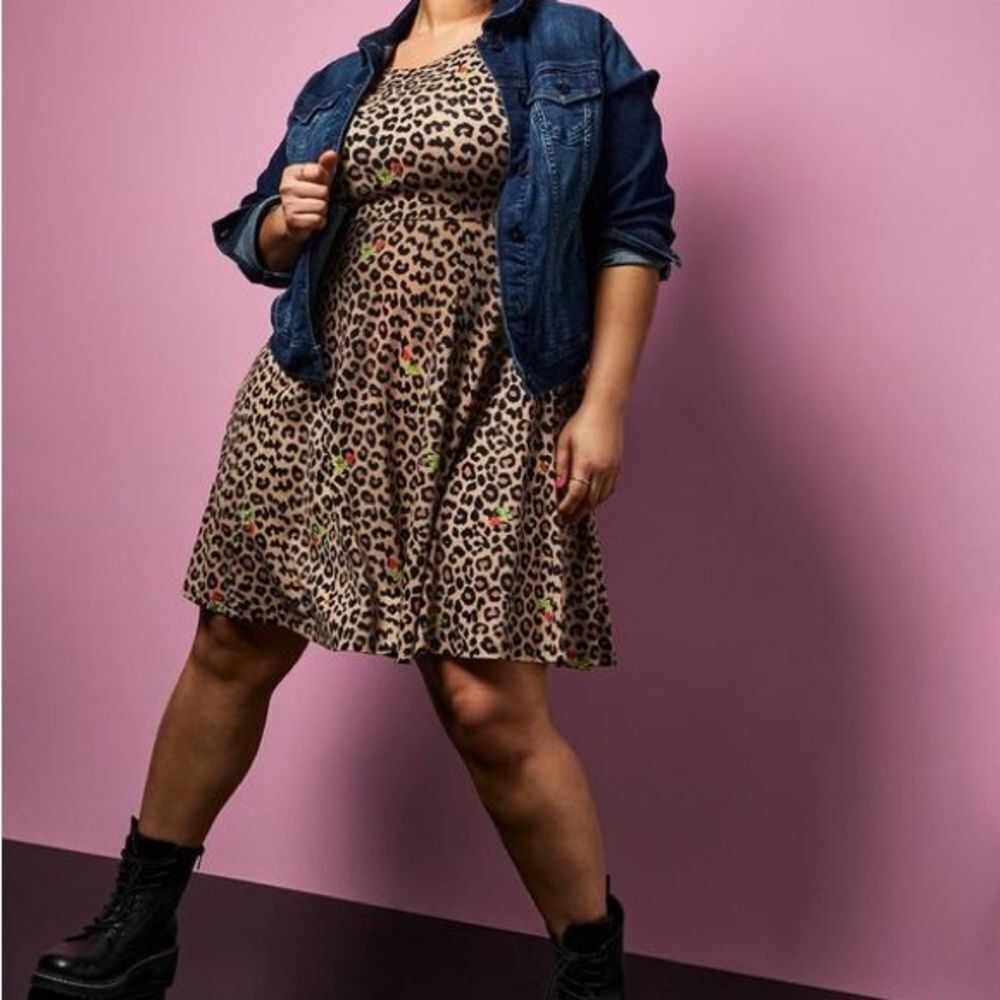 Betsy Johnson Torrid Womens Plus Sized Leopard skater Dress EUC Torrid size 2